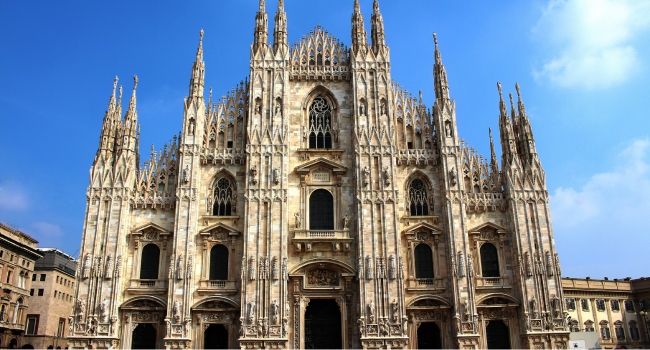 FANTASIA LAGOS DEL NORTE, MILAN CON BERNINA EXPRESS Y FRANCIACORTA
