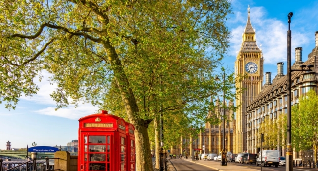 Dos Capitales - Paris y Londres
