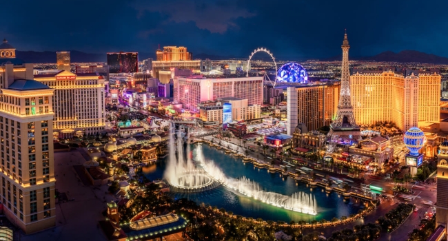 AGUAS Y TIERRAS DEL OESTE